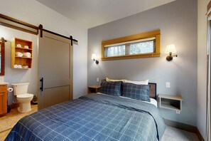 2 sovrum, strykjärn/strykbräda, gratis internet och sängkläder