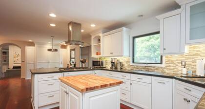 Unveiled Connection -Midtown Gem