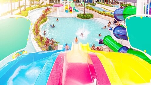 Apartamento p/ Famílias, Parque Temático, Sala de Jogos, Academia, 3min da Praia