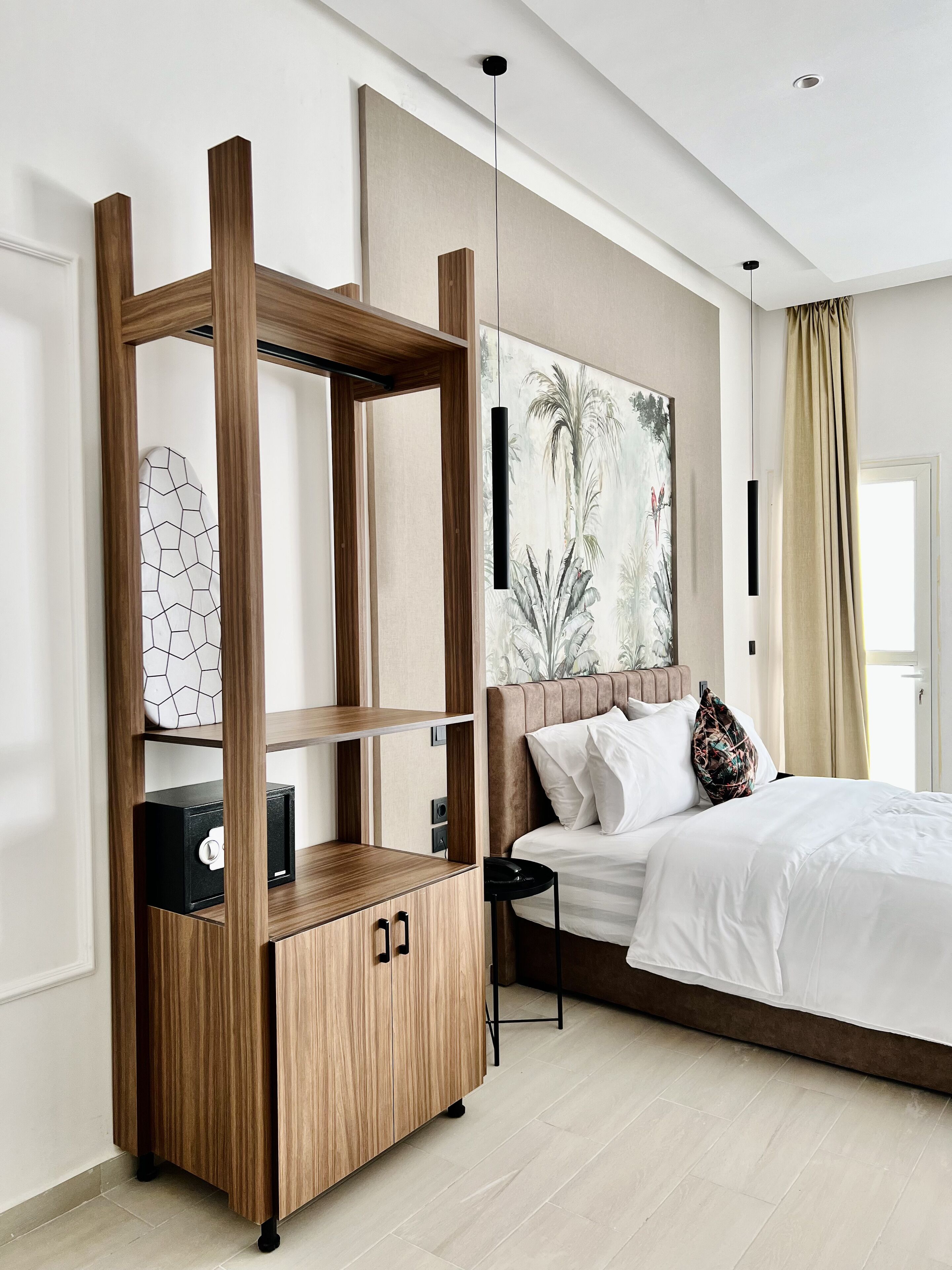 Deluxe loft | Een kluis op de kamer, verduisterende gordijnen, geluiddichte muren