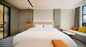 免費迷你吧、客房內保險箱、筆電工作空間、遮光布/窗簾