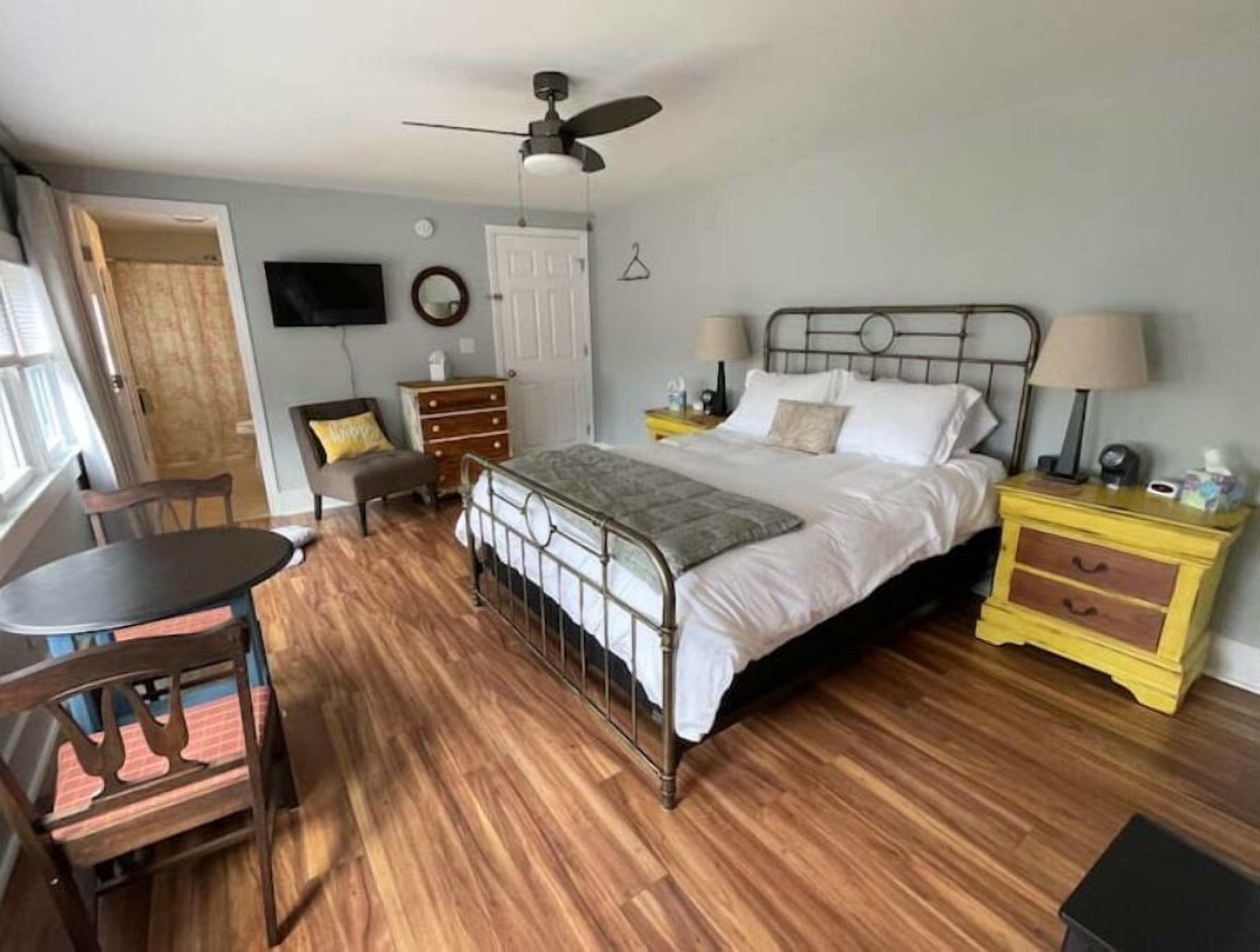 Valley View - In Town - Guest Suite