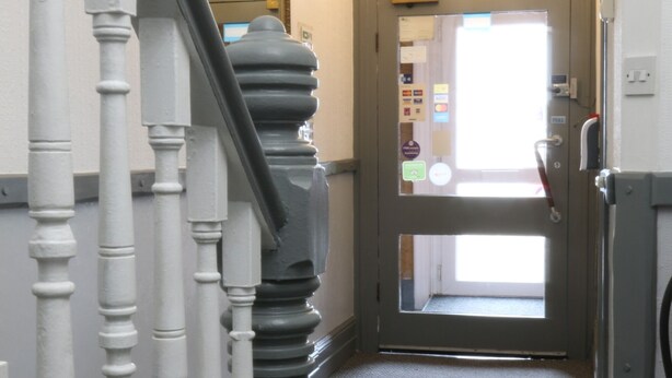 Entrée de l’hébergement