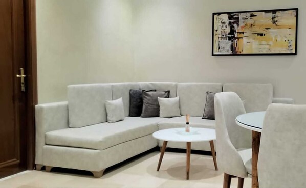 Smart TV - Sublime Appartement Calme Idéal Pour Couple (Tunis)