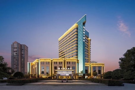 Exterior. Hongyuan Hotel