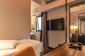 Single Room | Desk, free WiFi, bed sheets - Up Barrio Norte (Buenos Aires)