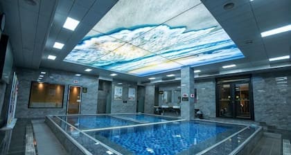 Huifeng Hotel