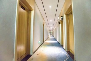 Unclassified image, 2 of 87, button - Huifeng Hotel (Longkou)