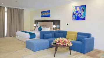 Executive Room, 1 King Bed, Non Smoking, Balcony | City view