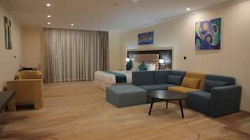 Executive Room, 1 King Bed, Non Smoking, Balcony | Minibar, in-room safe, individually decorated, individually furnished