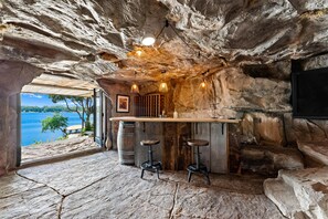 House, Multiple Beds (Nancy Key w/Pool, Wine Cave, Optional) | Interior - Nancy Key W/pool, Wine Cave, Optional Boat Rental (Sherrills Ford)