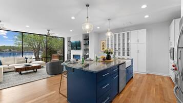 Rumah, Beberapa Tempat Tidur (Blue Haven w/Game Room, Hot Tub & Opt) | Interior