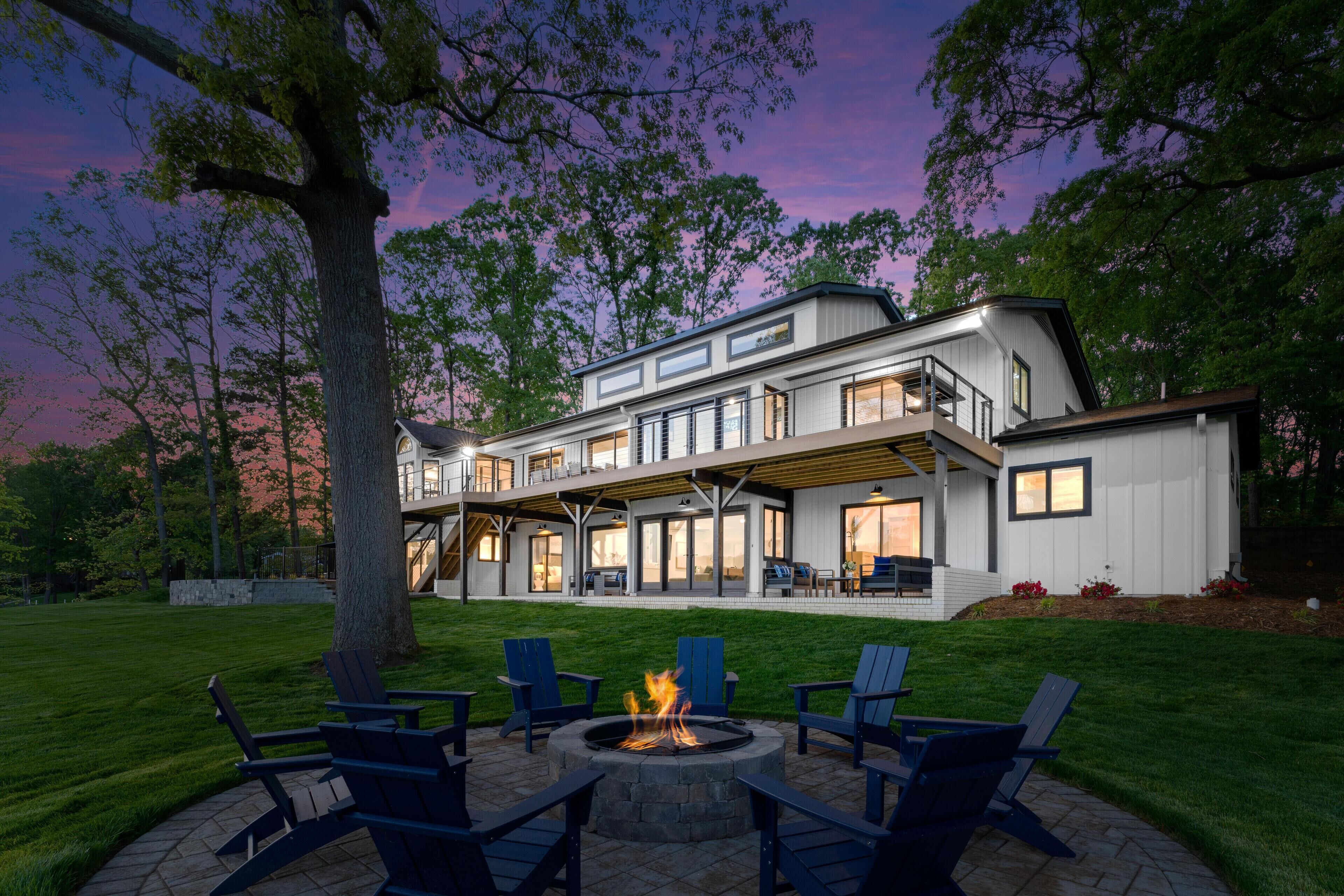 House, Multiple Beds (Fox Run w/Heated Pool & Optional Boat) | Terrace/patio