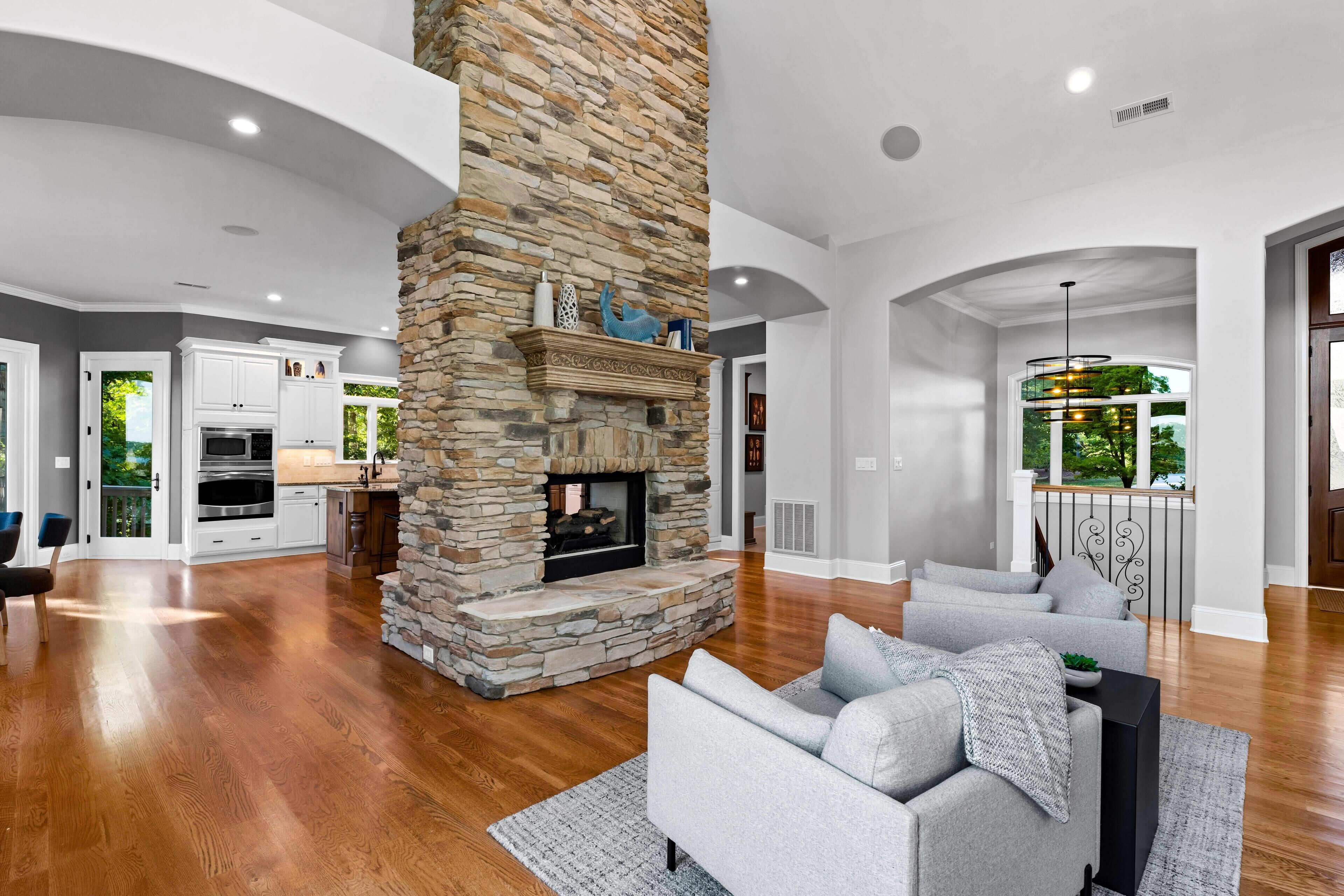 Nhà, nhiều giường (Sunset on Ballycastle) | Khu phòng khách