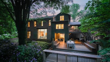 House, Multiple Beds (Ambassador Ridge w/Optional Boat Rent) | Terrace/patio