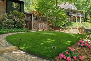 House, Multiple Beds (Ambassador Ridge w/Optional Boat Rent) | Property grounds - Ambassador Ridge W/optional Boat Rental (Sherrills Ford)