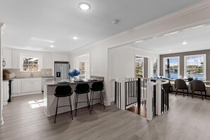 Maison, Plusieurs lits (Hillstone Ridge) | Cuisine privée | Un four, grille-pain