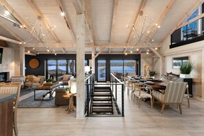 独立别墅, 多张床 (Keenan Beach w/Beach, Heated Pool & G) | 用餐