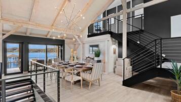 House, Multiple Beds (Keenan Beach w/Beach, Heated Pool & G) | Dining