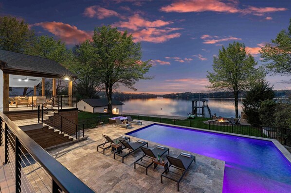 House, Multiple Beds (Keenan Beach w/Beach, Heated Pool & G) | Pool | Seasonal outdoor pool, a heated pool