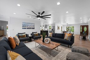 House, Multiple Beds (Queens Cove) | Living area - Queens Cove (Mooresville)