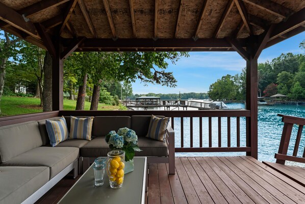 House, Multiple Beds (Queens Cove) | Property grounds - Queens Cove (Mooresville)