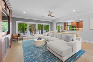 House, Multiple Beds (Grand Bay w/Hot Tub, 440' Shoreline &) | Living area - Grand Bay W/hot Tub, 440' Shoreline & Optional Boat Rental (Mooresville)