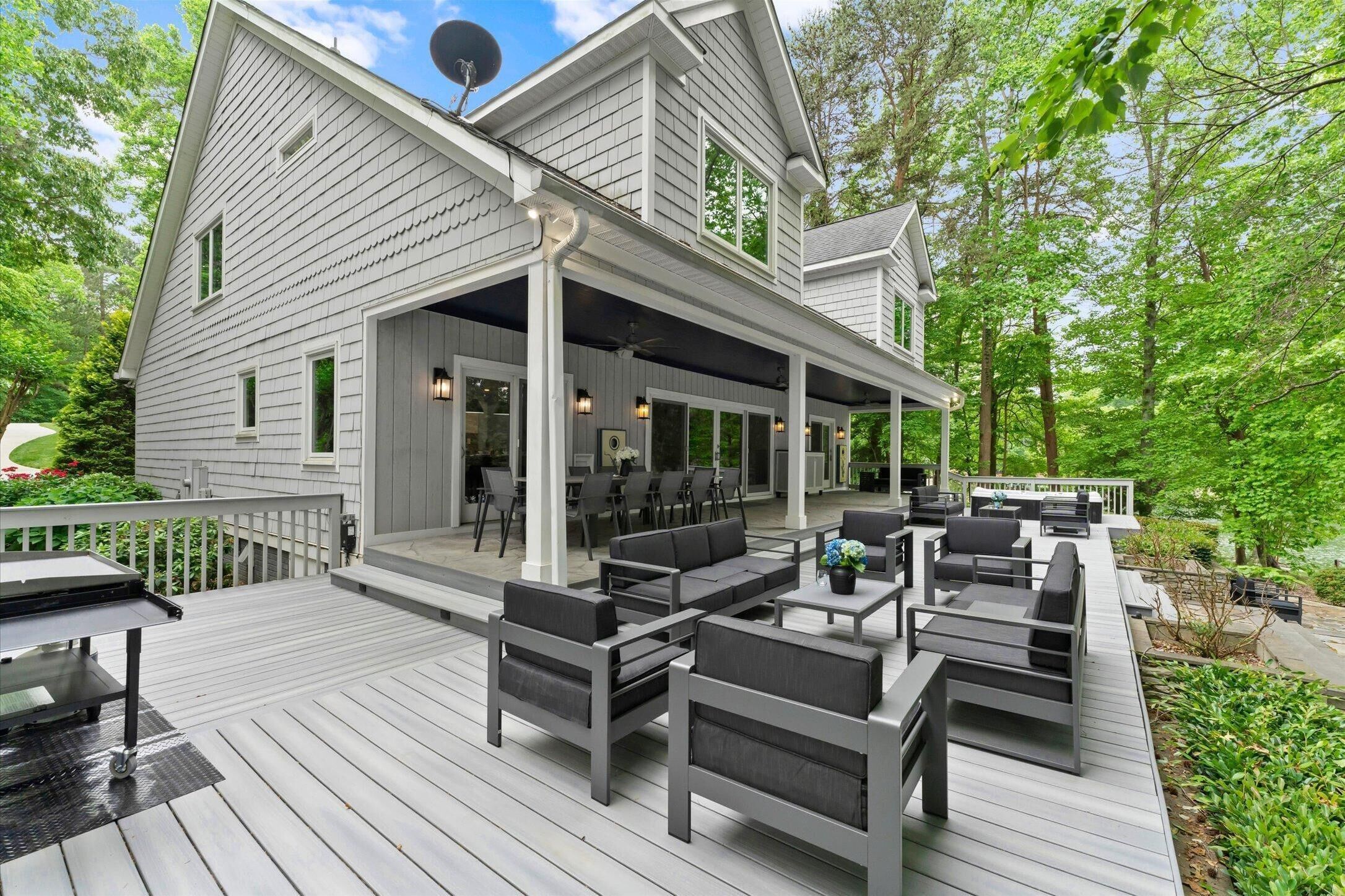 Maison, Plusieurs lits (Grand Bay w/Hot Tub, 440' Shoreline &) | Restauration en plein air