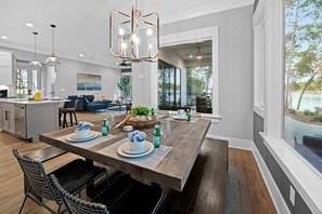 Interior - Hanesbee Escape (Mooresville)