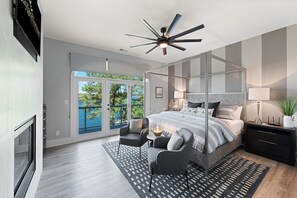 House, Multiple Beds (Strawpocket to Starboard)