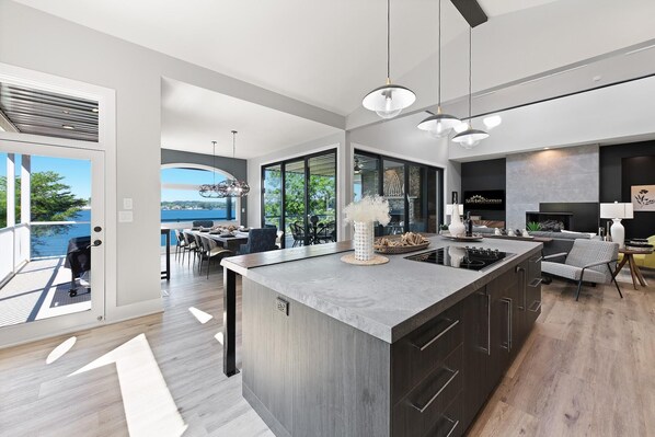 House, Multiple Beds (Strawpocket to Starboard) | Private kitchen | Toaster - Strawpocket to Starboard (Mooresville)