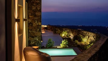 Lava Suite Outdoor hot tub and Sea View | View from room