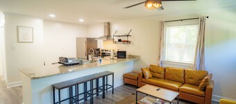 New & Clean 2 Bed Walltown Home.  Walk to Duke! A