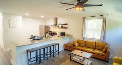 New & Clean 2 Bed Walltown Home. Walk to Duke! B