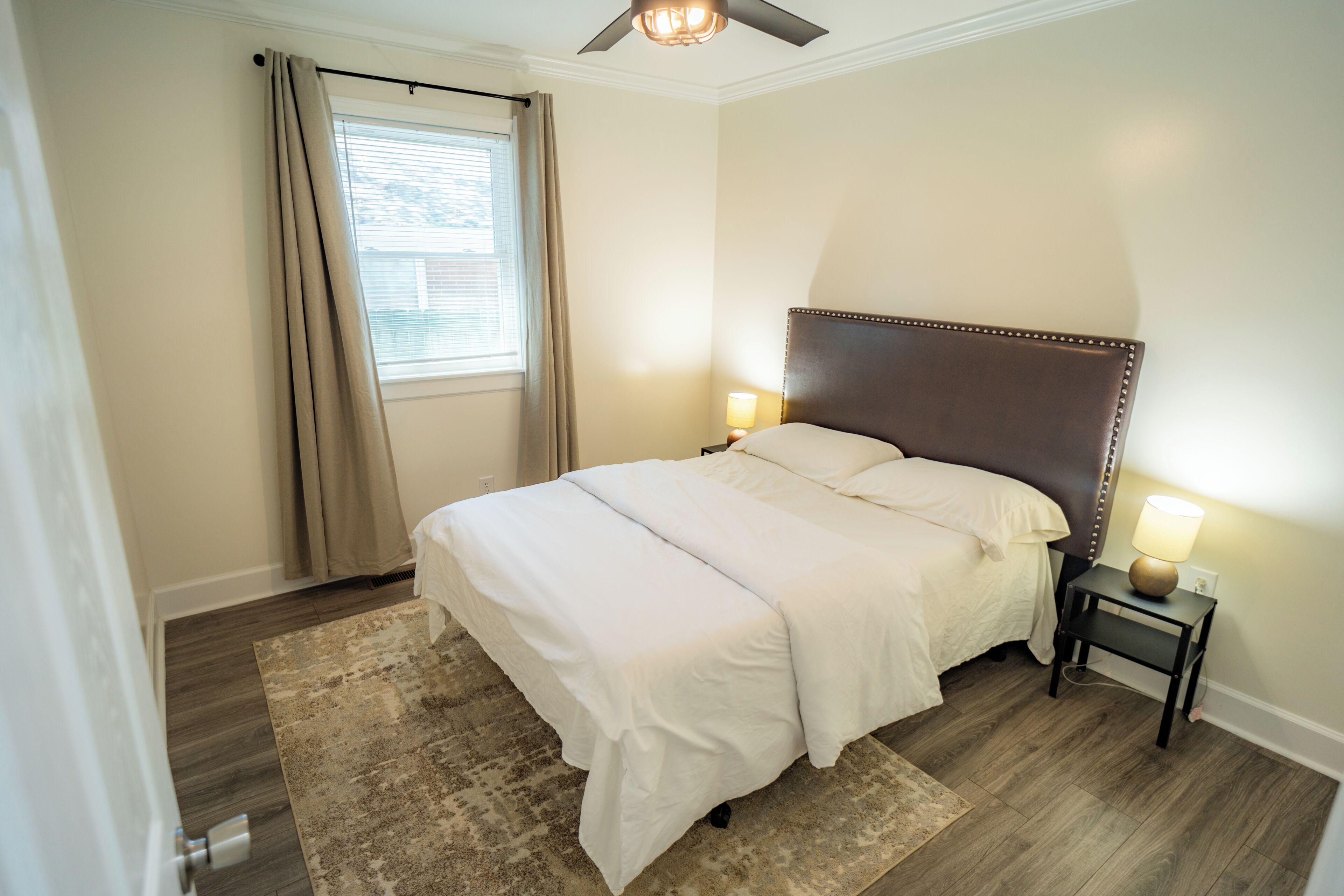 2 bedrooms, desk, iron/ironing board, free WiFi