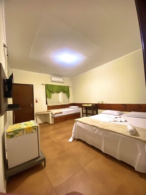 Premium bedding, minibar, free WiFi - Pousada das Cores (Ol ímpia)