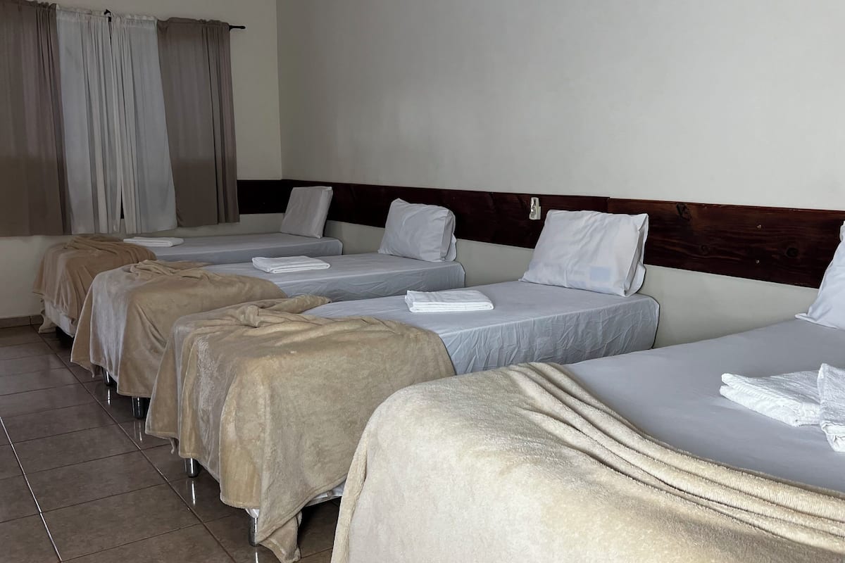 1 bedroom, premium bedding, minibar, free WiFi
