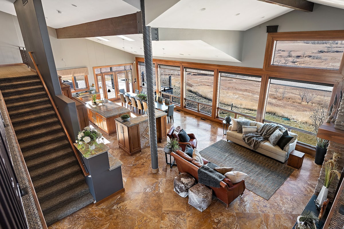 Luxury Villa, Multiple Bedrooms, Mountain View | Living area | 42-inch flat-screen TV with cable channels, TV, fireplace