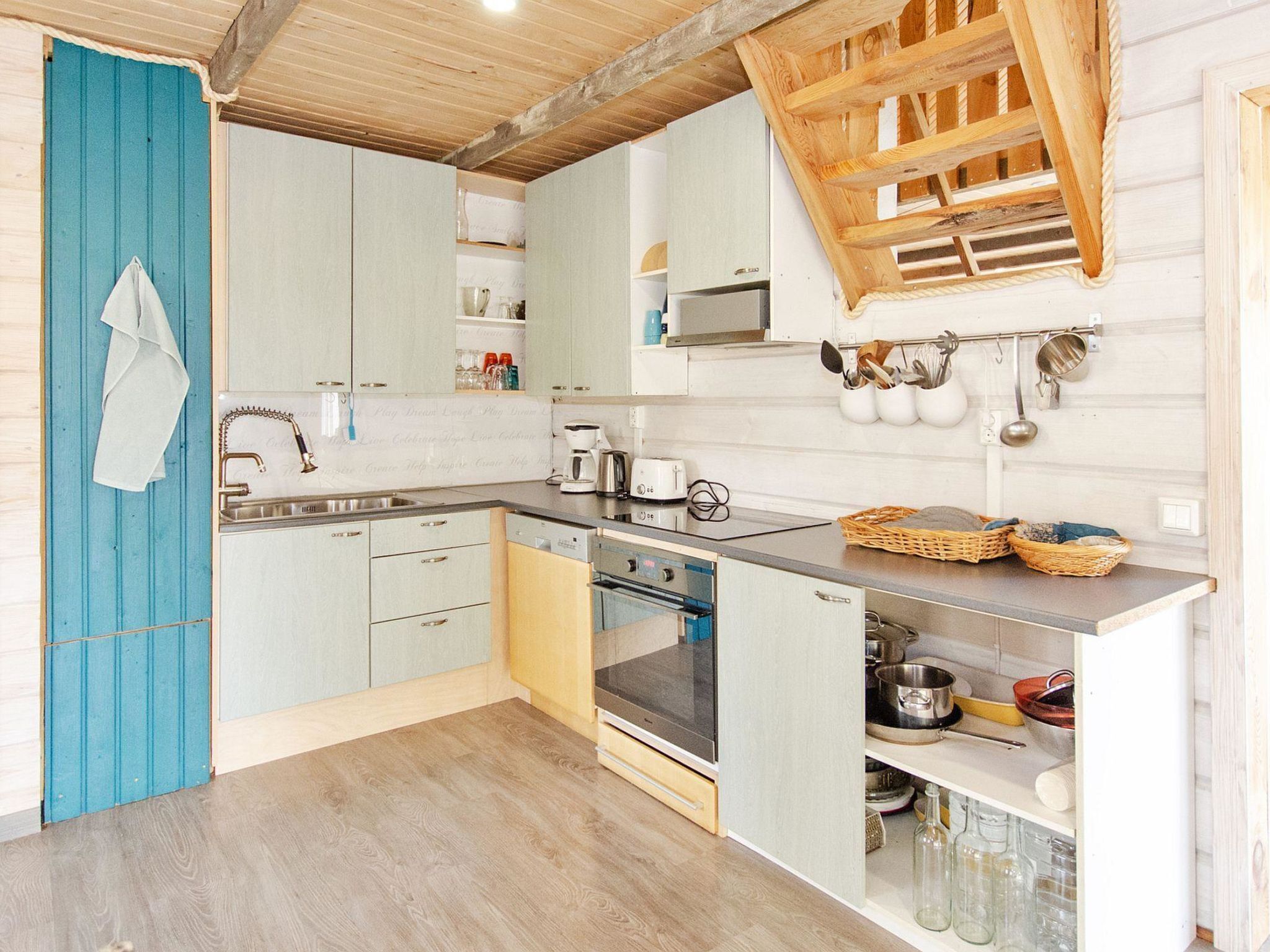 Fridge, dishwasher, cookware/dishes/utensils