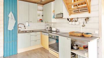 Fridge, dishwasher, cookware/dishes/utensils