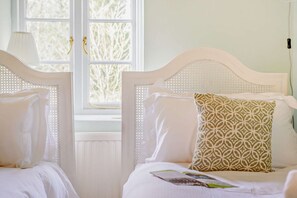 2 soverom, strykejern/-brett, reiseseng for barn og wi-fi