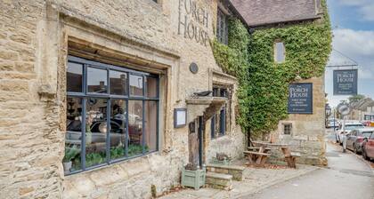Characterful holiday cottage in the Cotswolds - Wren Cottage