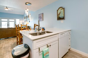 Interior - Waterfront Key Allegro Condo w/ Balcony & Pool (Rockport)