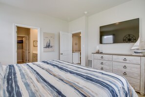 3 Schlafzimmer, Schreibtisch, Bügeleisen/Bügelbrett, Reisekinderbett