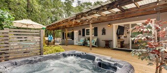 Modern Meadow Vista Vacation Home w/ Spacious Deck