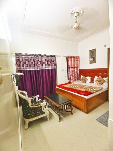 Beautifull stay home,Comfortable, walking Distance Nizamuddin Dargah and Markazz