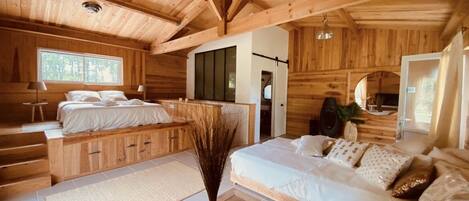 1 bedroom, iron/ironing board, travel cot, free WiFi