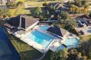 Exterior - Lookout Lake Conroe April Sound Private Backyard with hot tub (Montgomery)