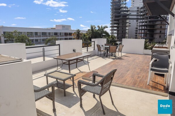 المنطقة المحيطة بالمنشأة