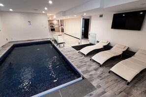Pool - Private Dock/Indoor Pool/Sauna/Hot Tub - Sleeps 14 (White Lake)